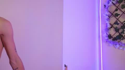 Snapshot of baby_xian chatting on December 2024 07:44:01 AM Dani online show from December 2024 07:44:01 AM