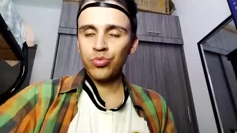 Dani  online show from October 2025 09:27:01 PM