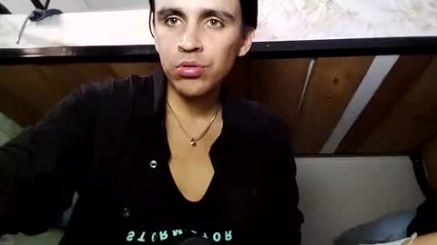 Dani  online show from November 2025 09:46:02 PM