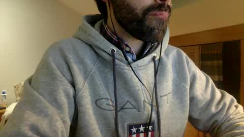 Snapshot of babyhardy chatting on December 2024 11:56:01 PM Tom A.    online show from December 2024 11:56:01 PM