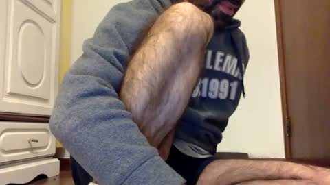 Snapshot of babyhardy chatting on January 2025 11:35:01 PM Tom A.    online show from January 2025 11:35:01 PM
