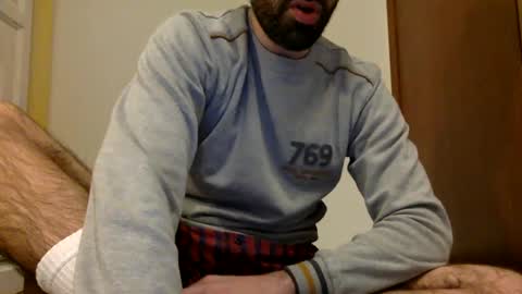 Snapshot of babyhardy chatting on February 2025 11:21:02 PM Tom A.    online show from February 2025 11:21:02 PM