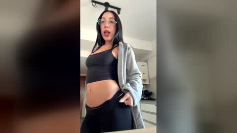 Baby Lola online show from May 2026 08:04:02 PM