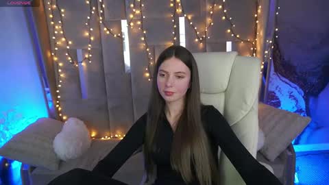 Lady Vi online show from April 2026 12:39:01 PM