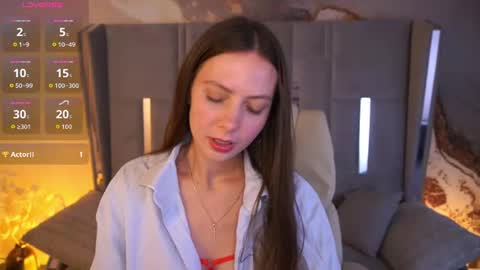 Snapshot of babylumii chatting on June 2026 07:58:02 PM Lady Vi online show from June 2026 07:58:02 PM