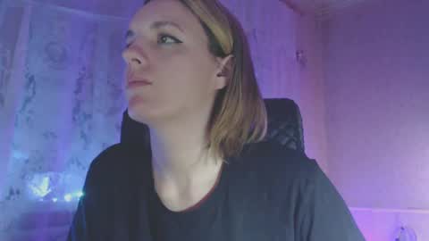 Snapshot of babymuro4ka chatting on January 2025 04:02:02 AM Sonya online show from January 2025 04:02:02 AM