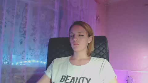 Snapshot of babymuro4ka chatting on January 2025 04:37:02 AM Sonya online show from January 2025 04:37:02 AM
