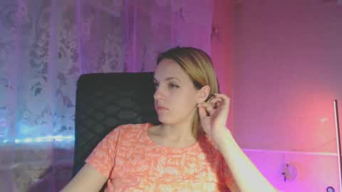 Snapshot of babymuro4ka chatting on February 2025 11:44:01 PM Sonya online show from February 2025 11:44:01 PM