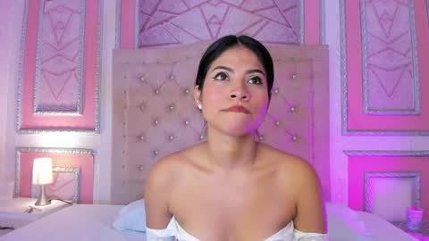 Snapshot of babypink_20 chatting on April 2026 03:40:02 AM laura online show from April 2026 03:40:02 AM