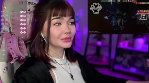 Snapshot of babyroxynill chatting on February 2025 02:07:02 AM Nika online show from February 2025 02:07:02 AM