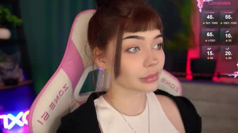 Snapshot of babyroxynill chatting on November 2025 09:15:01 PM Nika online show from November 2025 09:15:01 PM