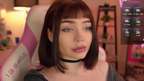 Snapshot of babyroxynill chatting on November 2025 03:40:01 PM Nika online show from November 2025 03:40:01 PM