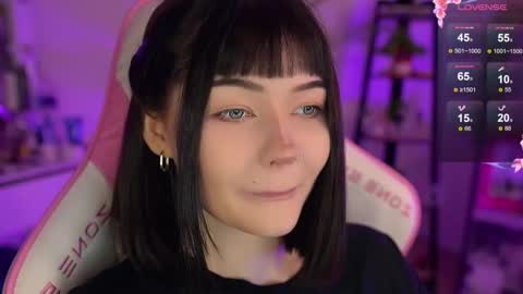 Snapshot of babyroxynill chatting on December 2025 04:14:02 PM Nika online show from December 2025 04:14:02 PM