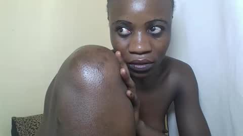 Snapshot of babyrozillah chatting on February 2025 07:00:01 AM PRISCILLAH online show from February 2025 07:00:01 AM