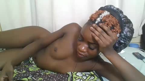 Snapshot of babyrozillah chatting on March 2025 01:16:02 AM PRISCILLAH online show from March 2025 01:16:02 AM