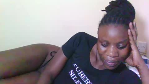 Snapshot of babyrozillah chatting on October 2025 08:15:01 PM PRISCILLAH online show from October 2025 08:15:01 PM