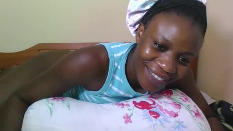 Snapshot of babyrozillah chatting on October 2025 09:11:01 PM PRISCILLAH online show from October 2025 09:11:01 PM