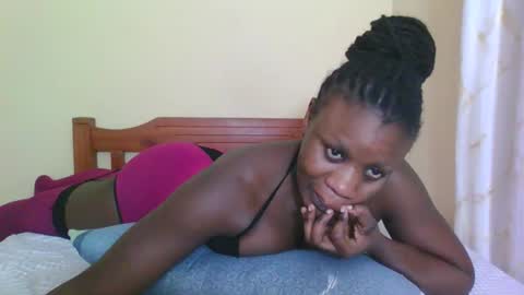 Snapshot of babyrozillah chatting on May 2026 07:00:01 PM PRISCILLAH online show from May 2026 07:00:01 PM