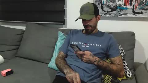 BadCouple  online show from September 2025 04:46:02 AM