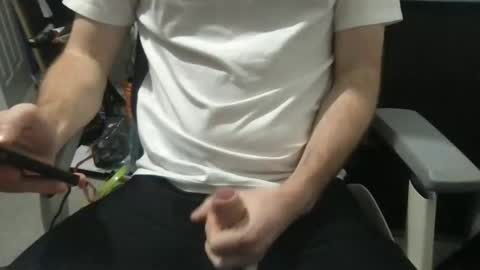 Snapshot of baddersguy13 chatting on January 2025 05:15:01 PM baddersguy13 online show from January 2025 05:15:01 PM