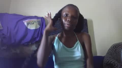 Snapshot of baddie_floxxy chatting on April 2026 07:58:02 PM baddie_floxxy online show from April 2026 07:58:02 PM