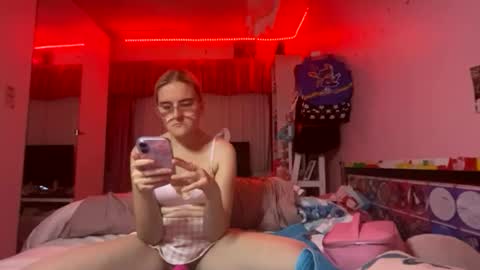 Snapshot of baddieprettypussy chatting on June 2026 03:47:02 PM baddieprettypussy online show from June 2026 03:47:02 PM