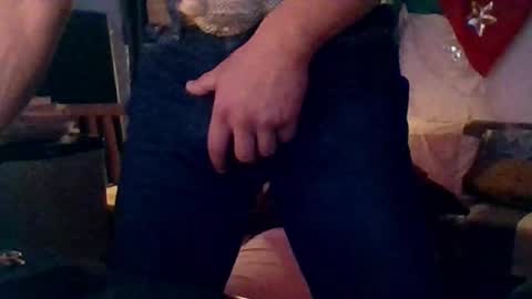 Snapshot of badhombremx chatting on December 2024 02:47:02 PM Mexican livin Off the Wall online show from December 2024 02:47:02 PM