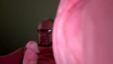 Snapshot of badhusbandbigcock chatting on January 2026 04:17:01 AM badhusbandbigcock online show from January 2026 04:17:01 AM