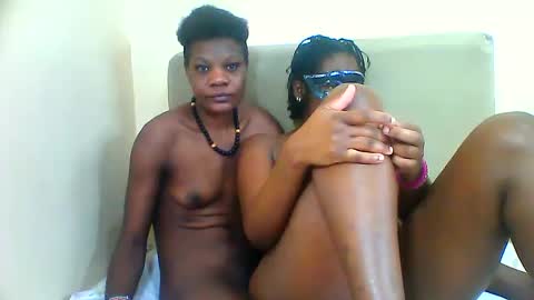 Snapshot of bads_hornies chatting on April 2026 05:46:01 AM bads_hornies online show from April 2026 05:46:01 AM