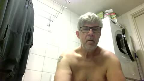 Snapshot of baggelina75 chatting on June 2026 03:46:01 AM baggelina75 online show from June 2026 03:46:01 AM