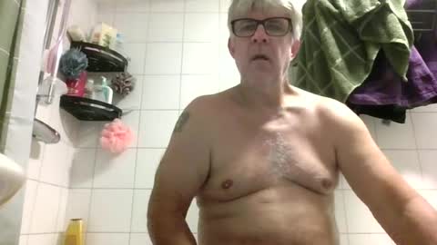 Snapshot of baggelina75 chatting on June 2026 01:17:02 PM baggelina75 online show from June 2026 01:17:02 PM