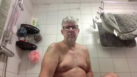 Snapshot of baggelina75 chatting on August 2026 06:05:02 AM baggelina75 online show from August 2026 06:05:02 AM