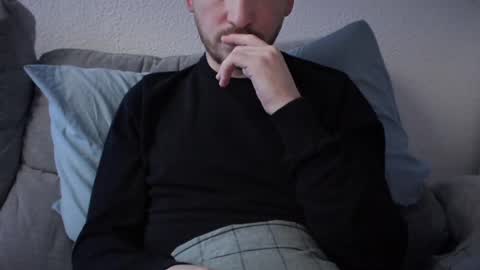 Baguette x French online show from January 2025 02:24:02 PM