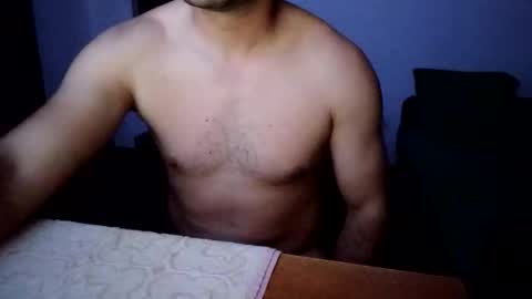 Snapshot of baiat_frumusel chatting on November 2025 10:30:02 PM baiat_frumusel online show from November 2025 10:30:02 PM