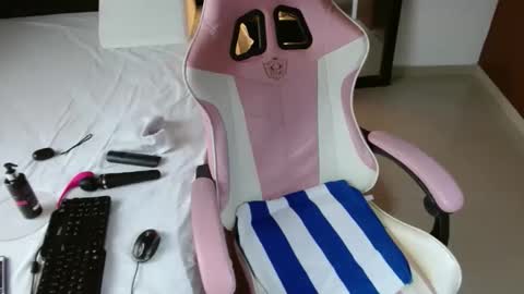 sandra online show from April 2026 01:56:02 PM