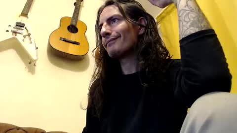 Bailey online show from November 2025 12:43:02 AM