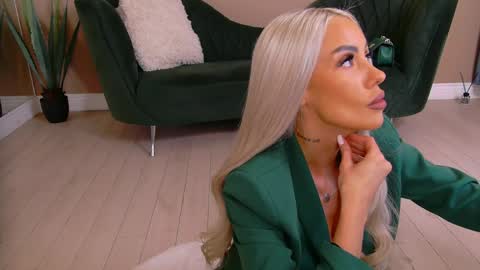 bailey_rush online show from April 2026 07:04:02 PM