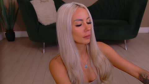 bailey_rush online show from April 2026 06:48:02 PM