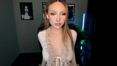 Snapshot of baklajan1907 chatting on October 2025 05:06:02 PM Baklajan online show from October 2025 05:06:02 PM