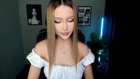 Snapshot of baklajan1907 chatting on November 2025 05:44:01 PM Baklajan online show from November 2025 05:44:01 PM