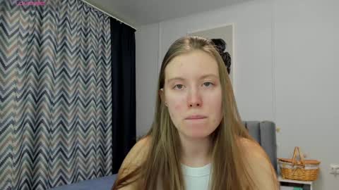 Kira online show from February 2025 06:55:01 PM