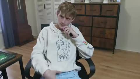 Snapshot of bambam1400 chatting on September 2025 06:13:02 PM bambam1400 online show from September 2025 06:13:02 PM