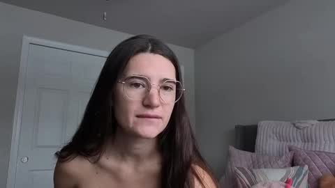 bambifarrina online show from November 2025 05:50:02 PM