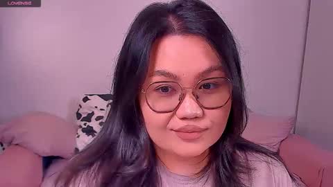 Barbie Kim online show from January 2026 04:06:01 AM