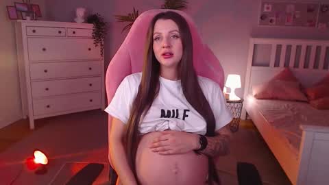 Snapshot of barbara_brylska chatting on September 2025 02:11:01 PM Barb online show from September 2025 02:11:01 PM