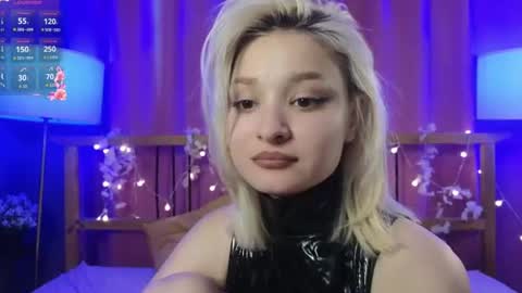 Snapshot of barbarafinch chatting on July 2026 07:33:01 AM Barbara online show from July 2026 07:33:01 AM