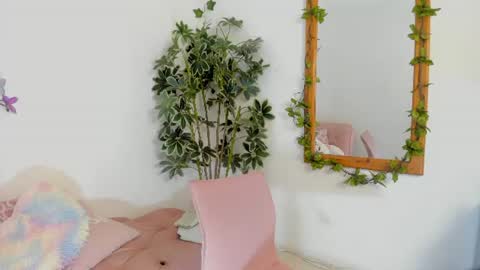 Snapshot of barbaraknox_ chatting on July 2026 06:36:01 PM Barbara online show from July 2026 06:36:01 PM
