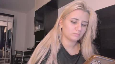 barbarasiren online show from November 2025 03:55:02 PM