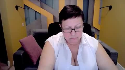 barbaraturners online show from February 2025 10:15:01 PM