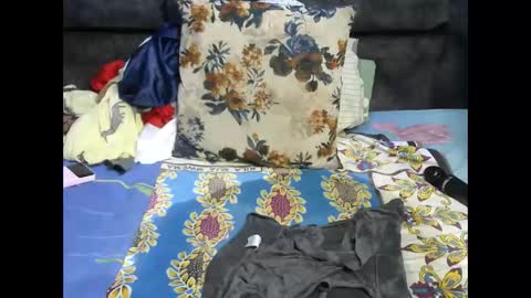 Snapshot of barbie_1999 chatting on January 2025 10:52:01 PM kendra online show from January 2025 10:52:01 PM